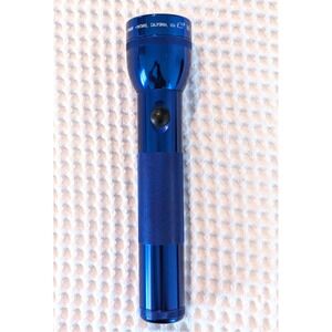 Vintage Maglite 2D Flashlight Blue USA Made Mag Instrument Heavy Duty Aluminum